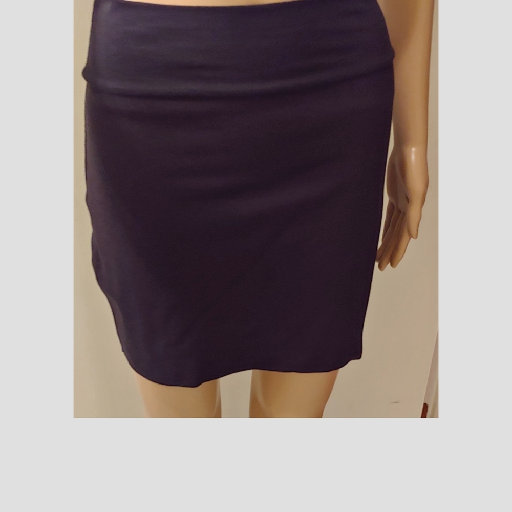 Women mini skirts!